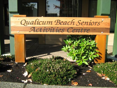 Centre
                    Sign